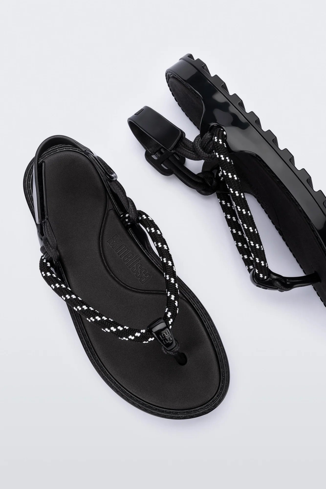 Bond Sandal - Black