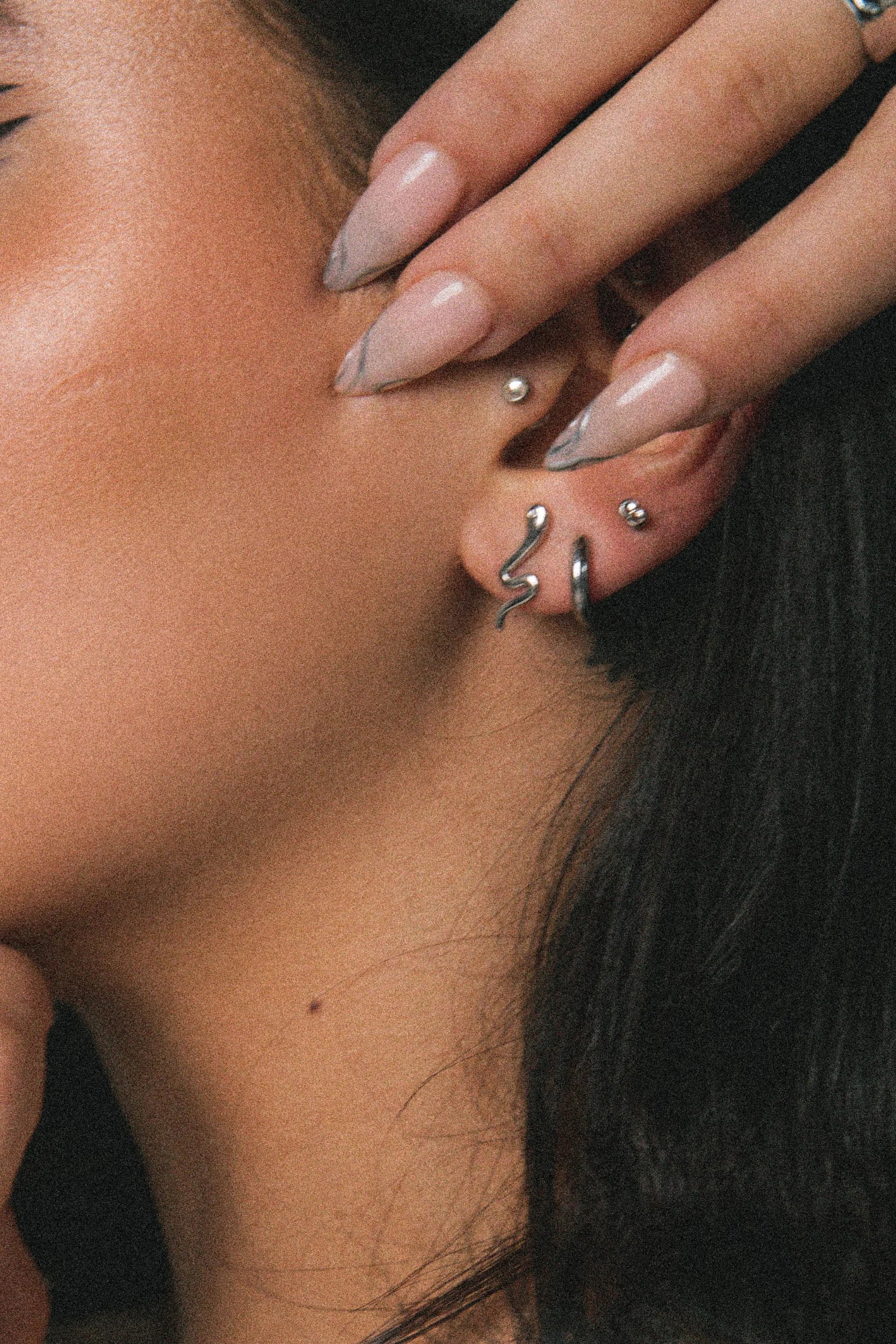STARSTUDDED EARRINGS - SILVER