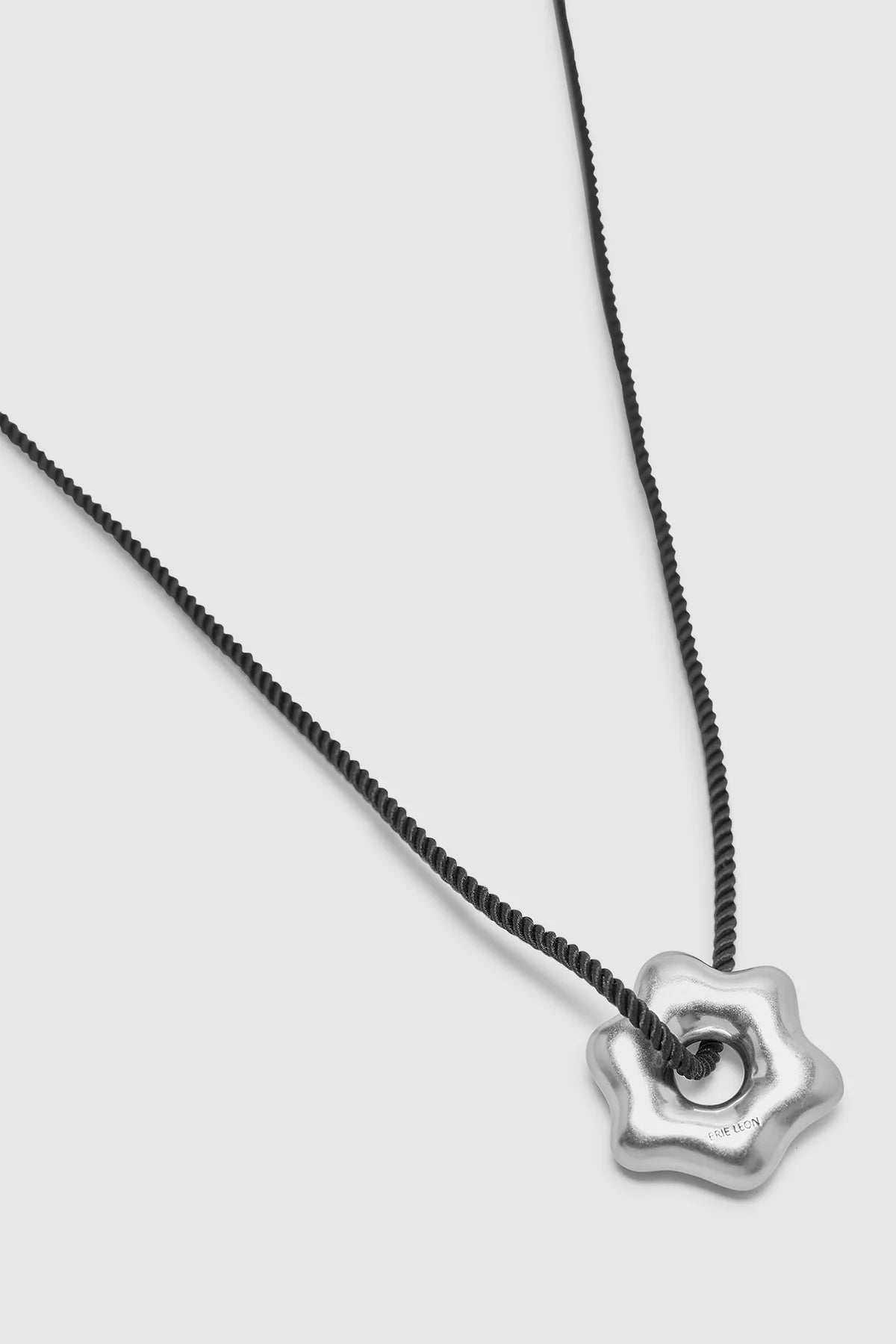 RUE NECKLACE - SILVER