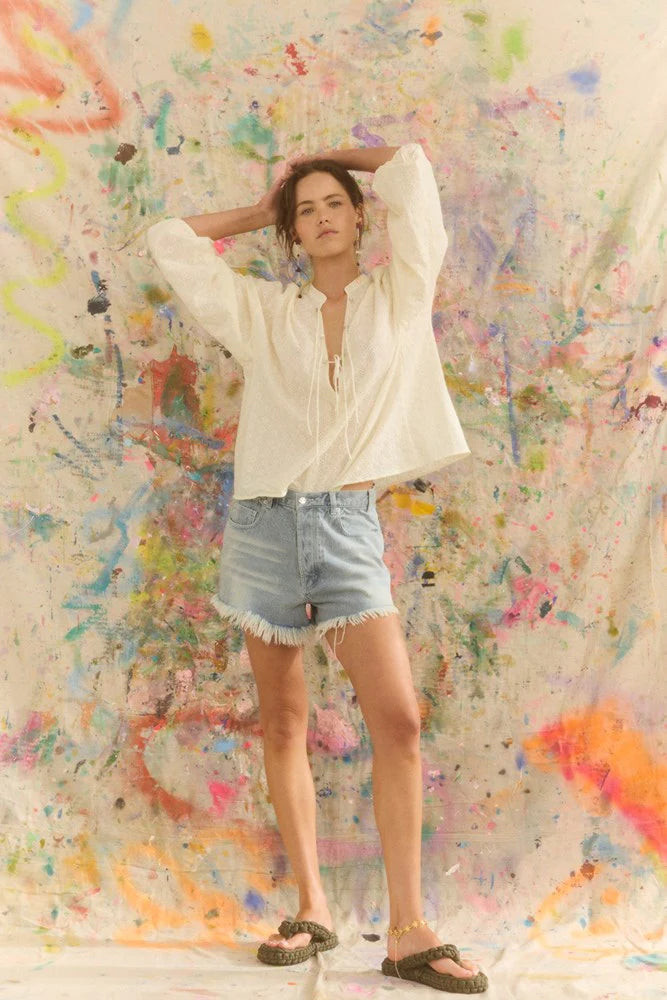 KC ESSENTIAL RECKLESS DENIM SHORT