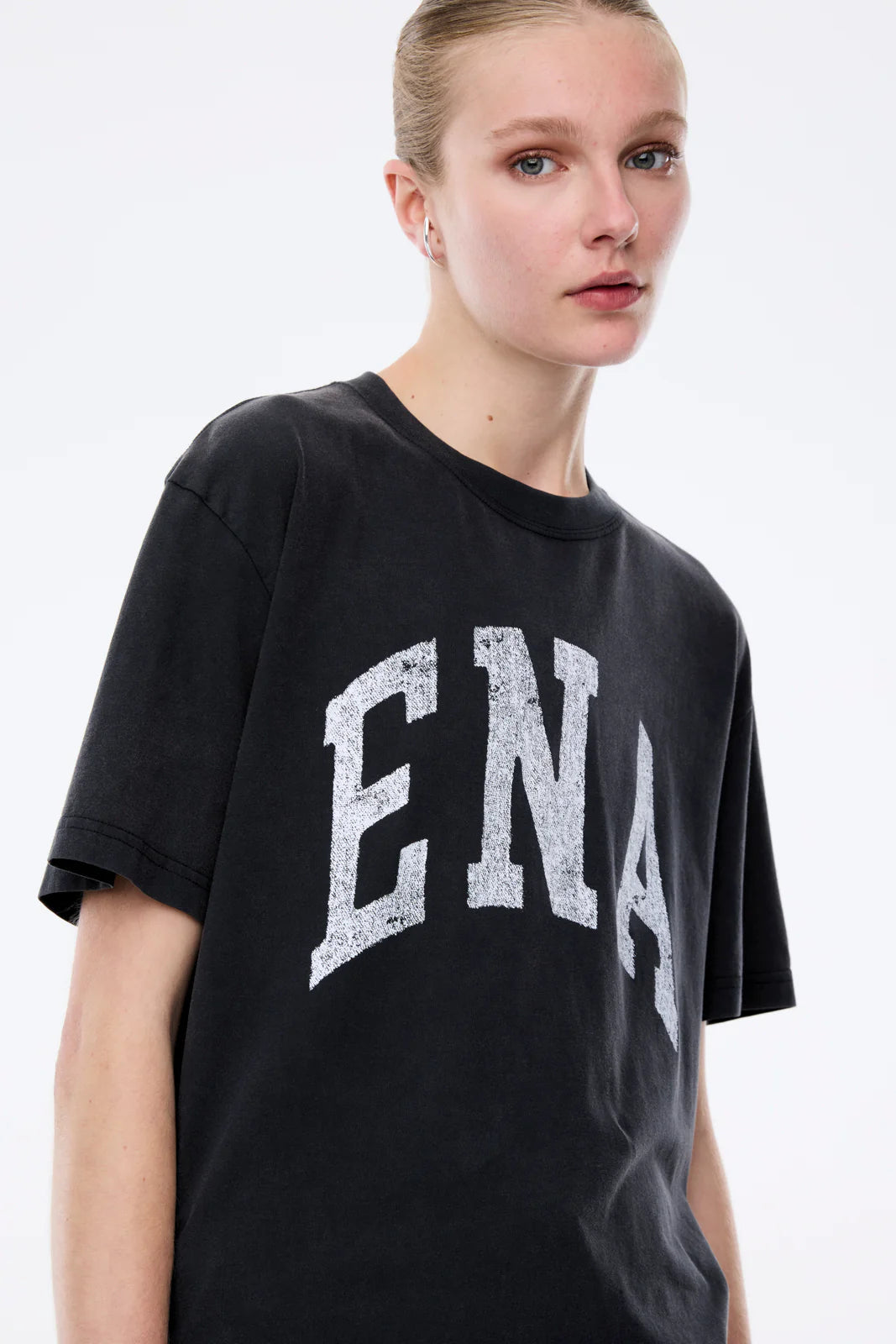 JESSIE OVERSIZED TEE COLLEGE - VINTAGE BLACK