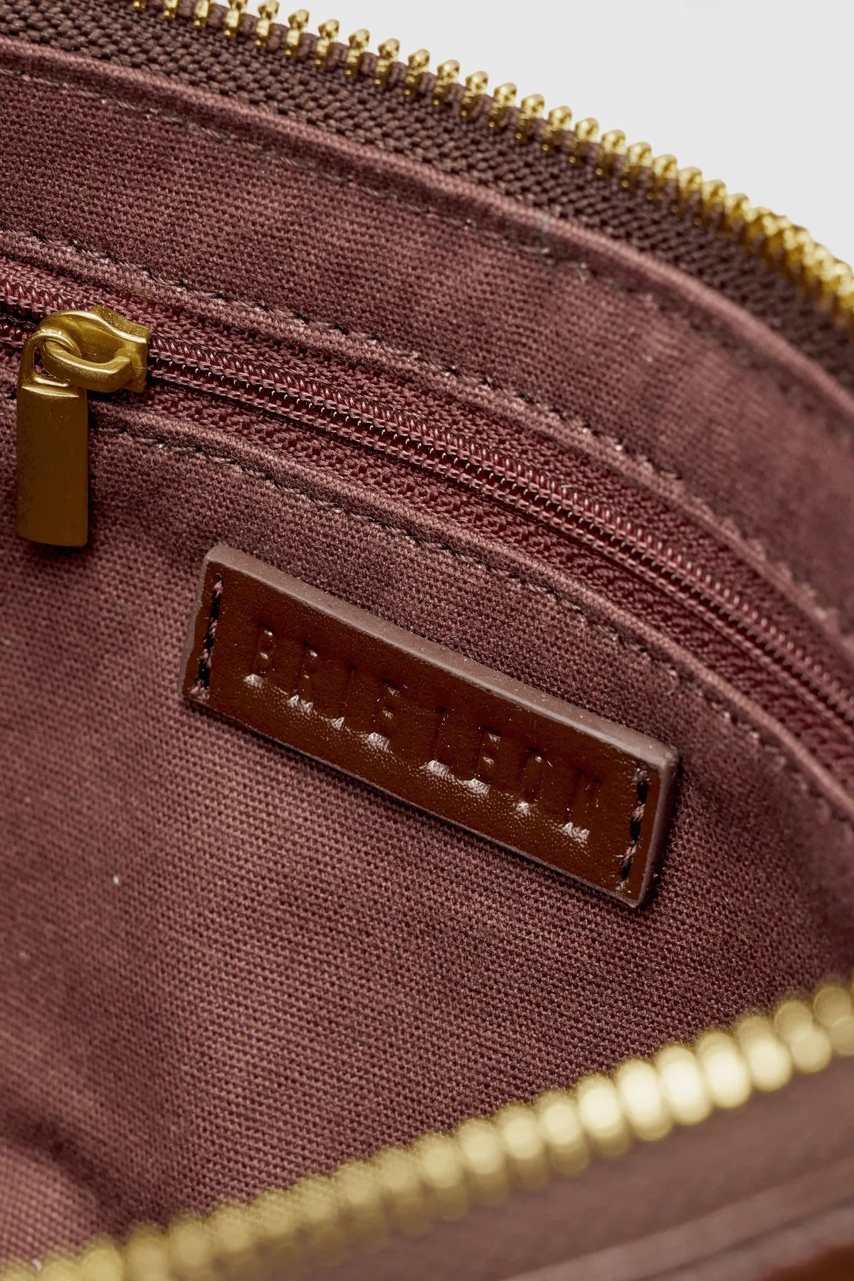 EVERYDAY BAGUETTE BAG - CHOCOLATE