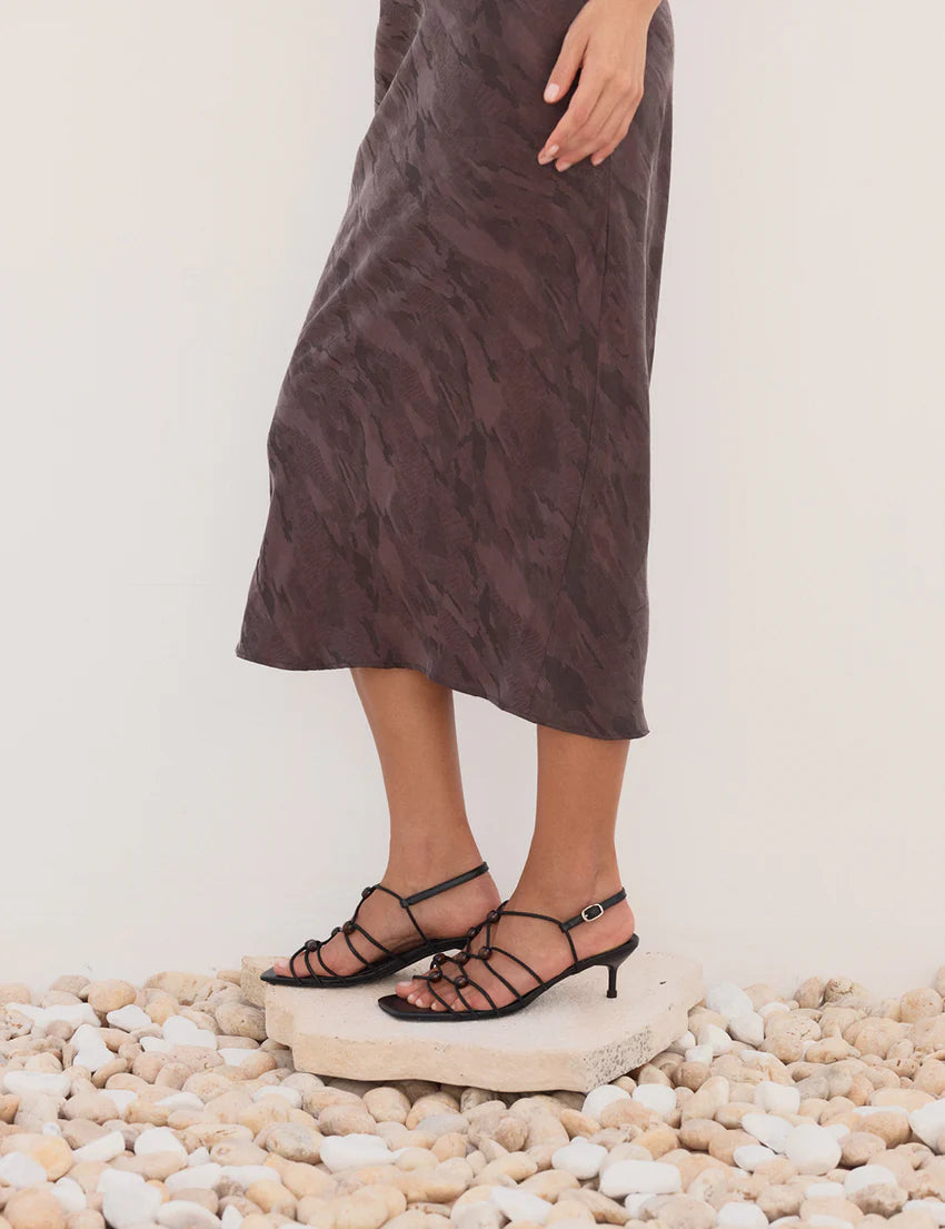 Lola Heel