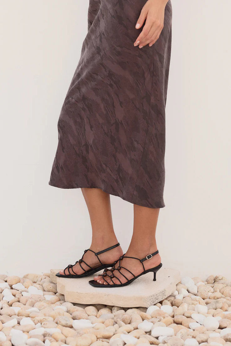 Lola Heel