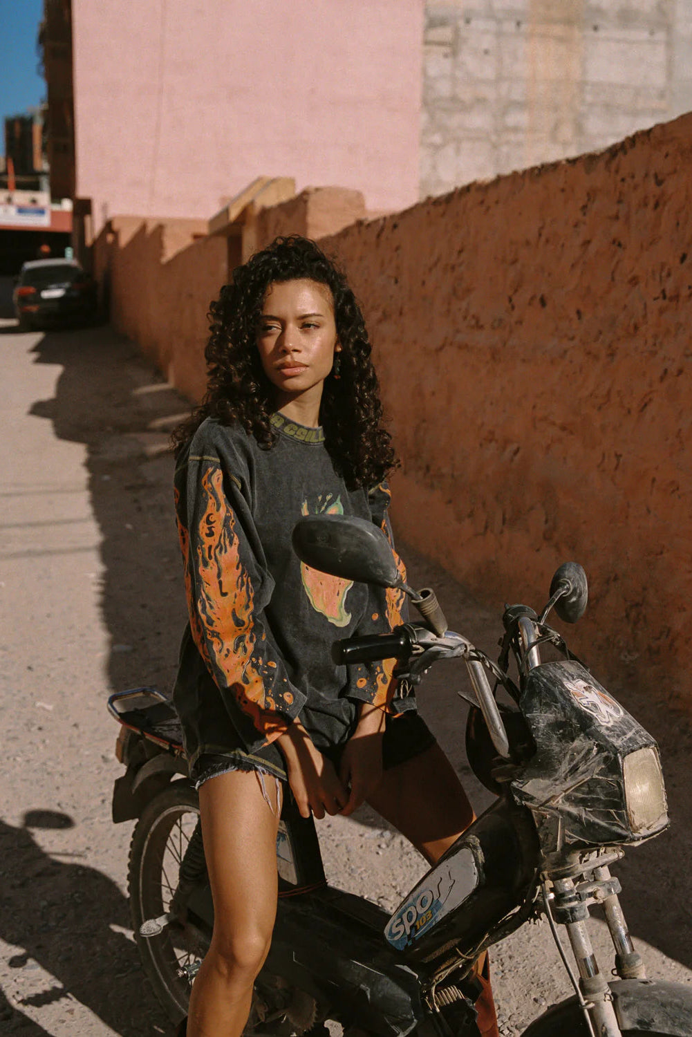 FLAMING HEART TOMMY TEE