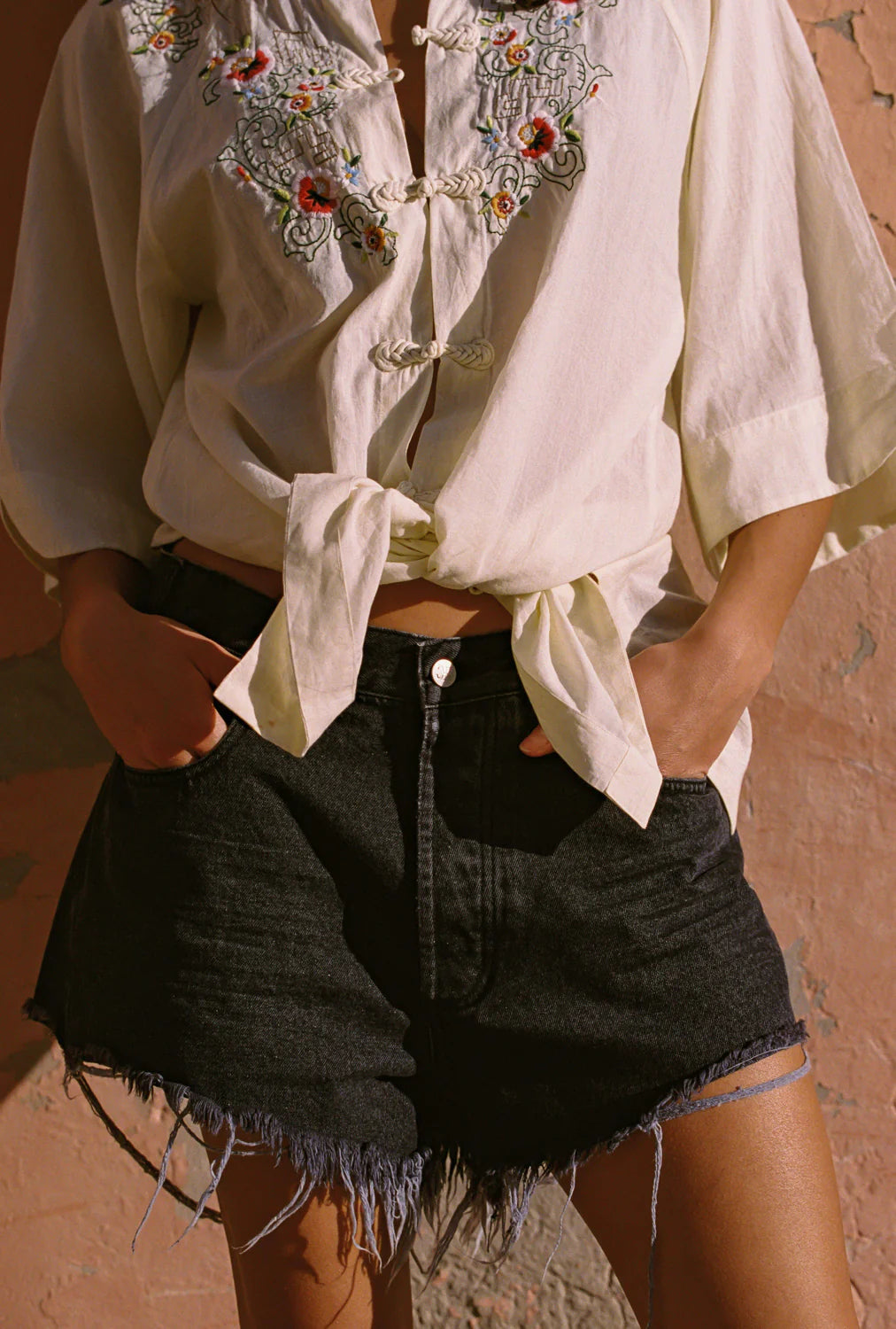 CHARCOAL KC ESSENTIAL DENIM SHORT