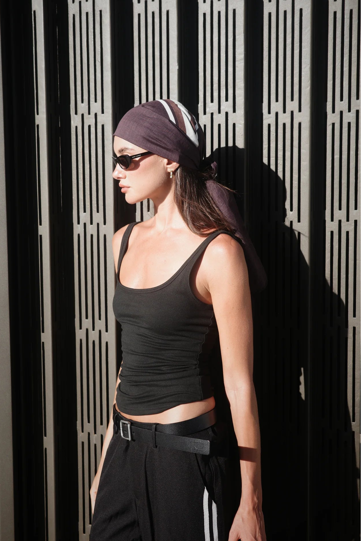 ESSENTIALS TANK - BLACK