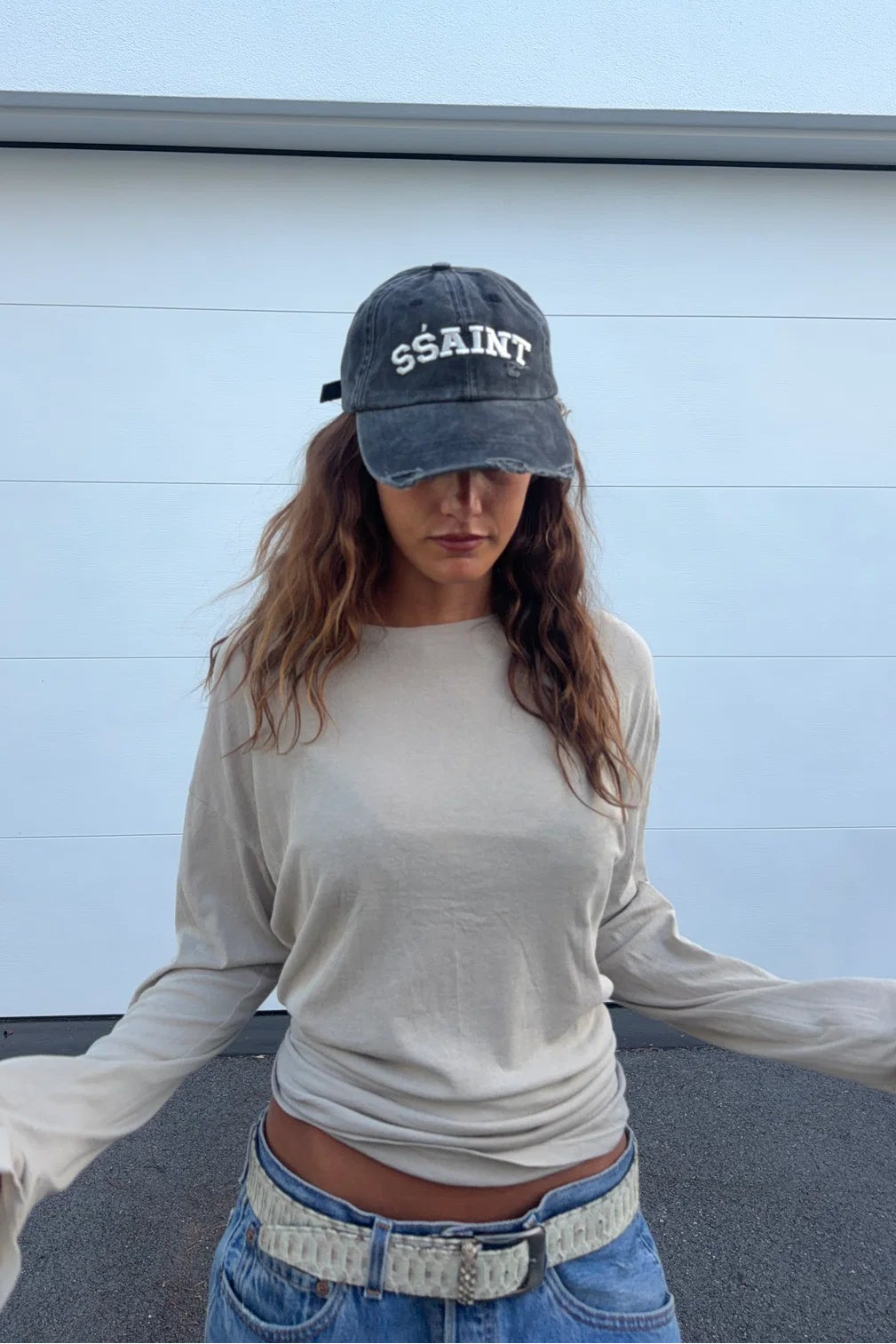 SŚAINT LOGO CAP - BLACK & CREAM ACID WASH