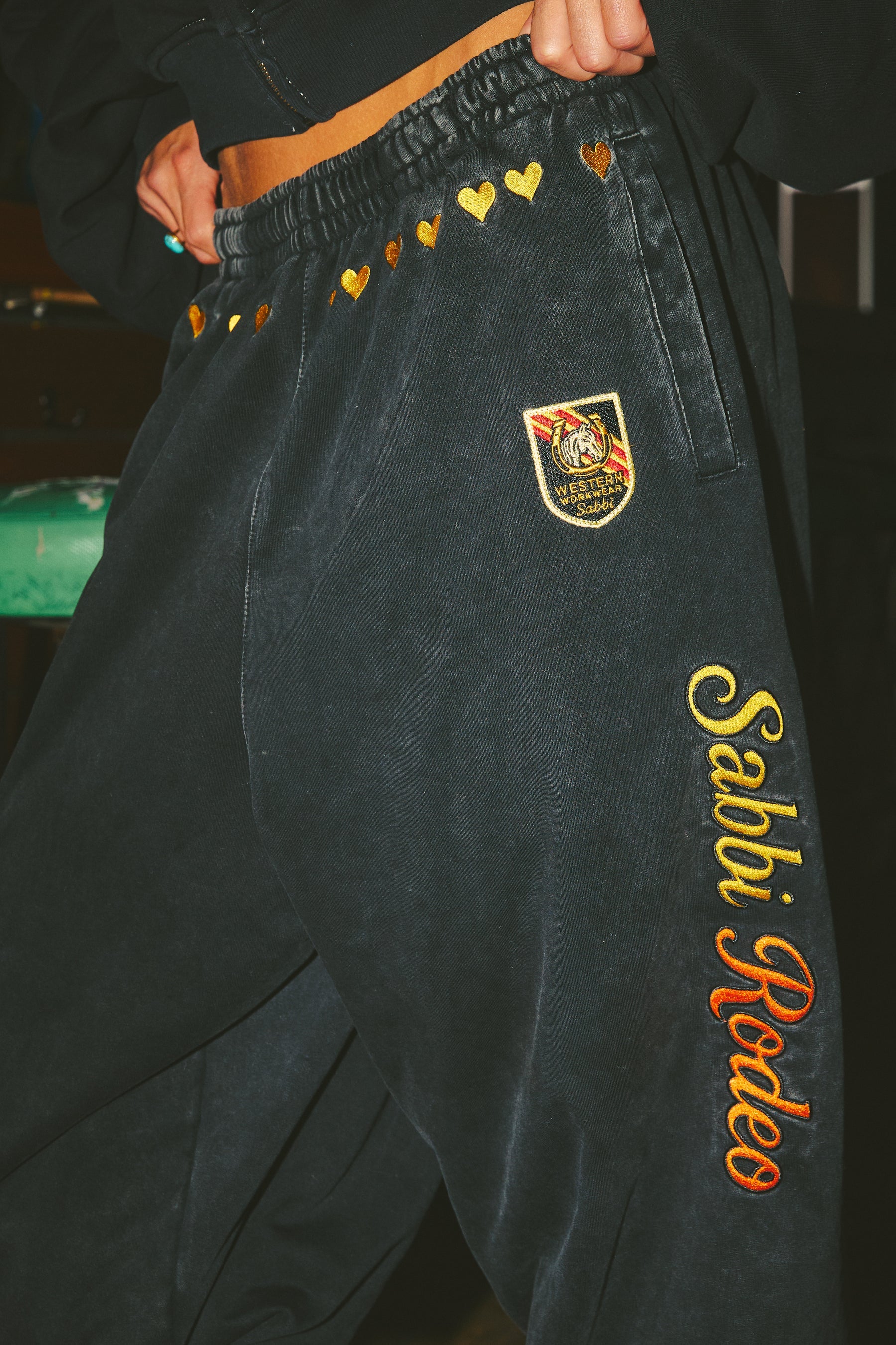 THE BE-YOUTIFUL WIDE LEG SWEAT PANTS - BLACK