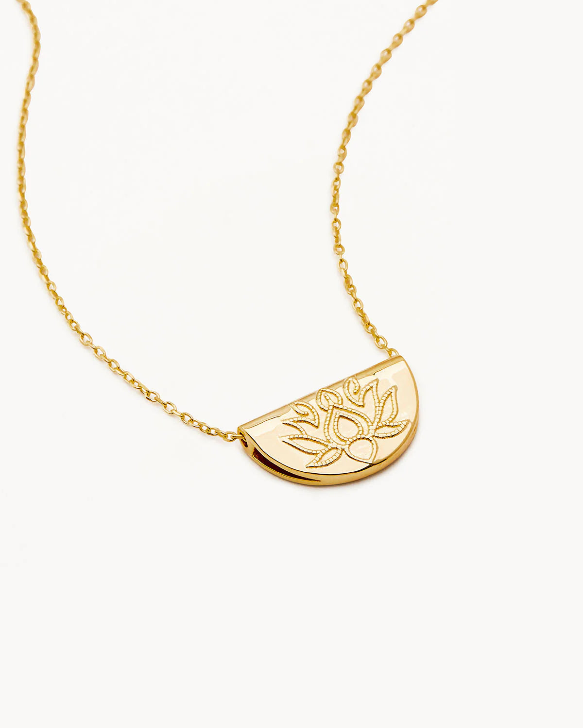 LOTUS SHORT NECKLACE - 18KT VERMEIL GOLD