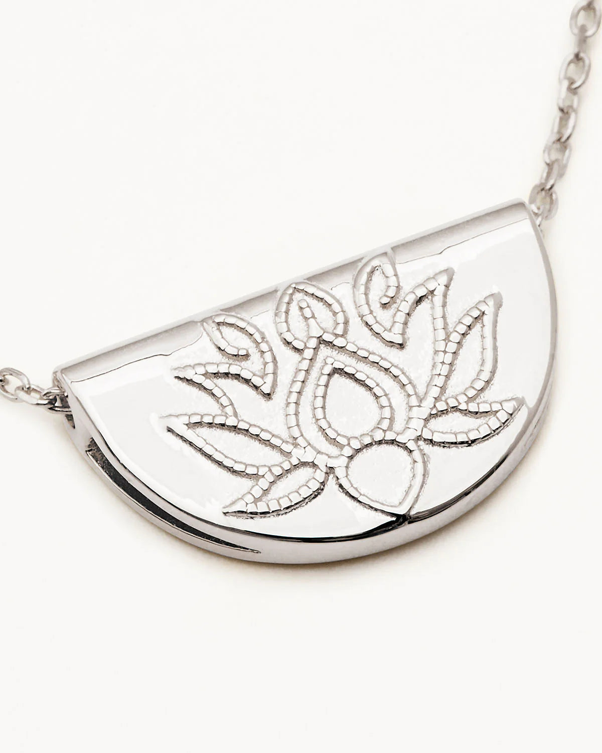 LOTUS SHORT NECKLACE - STERLING SILVER