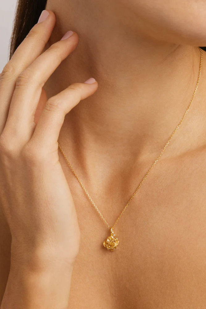 ROSE JUNE BIRTH FLOWER NECKLACE - 18K GOLD VERMEIL