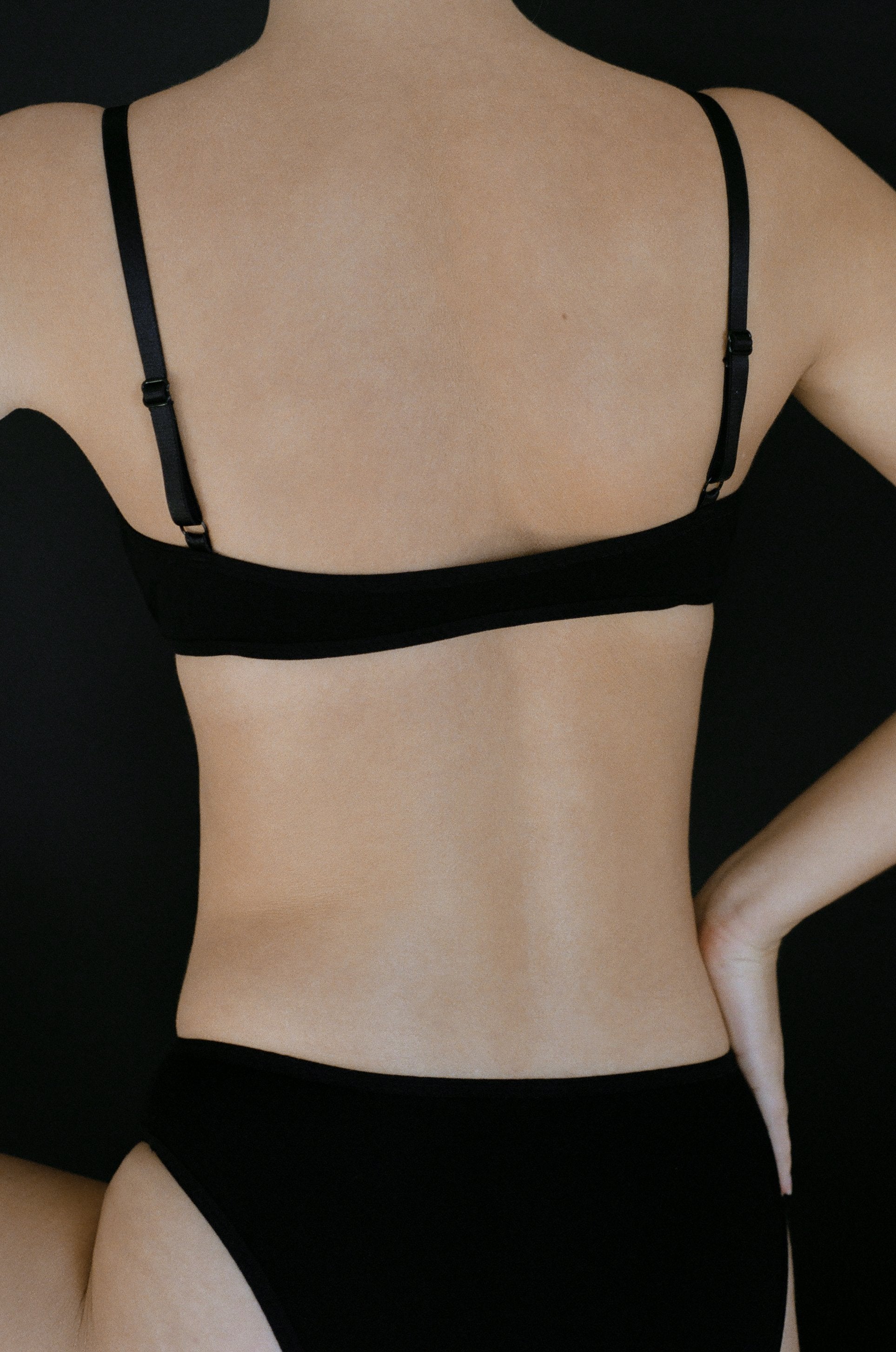 RECLINE BRA - BLACK
