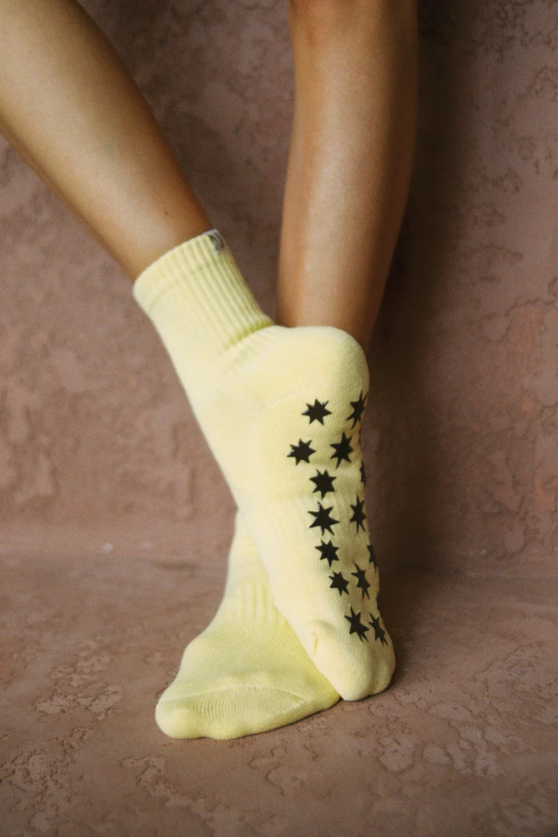 Grip Sock - Yellow With Brown Stars