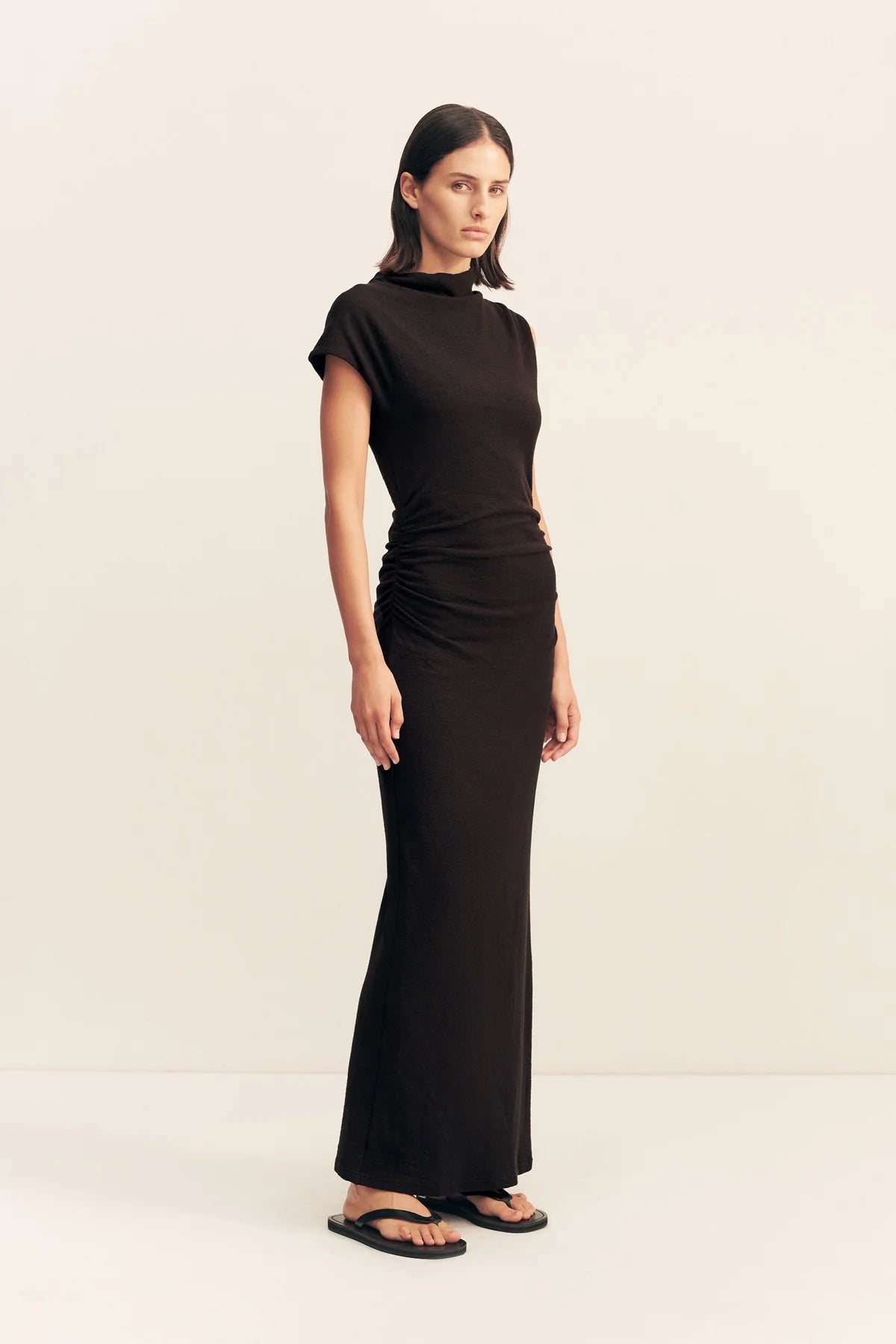 beau sleeveless maxi dress - black