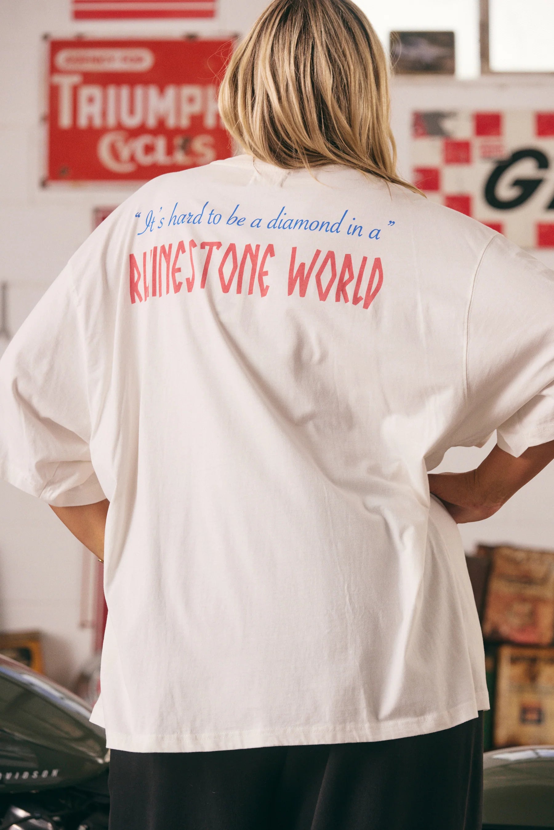 THE VERY OVERSIZED RHINESTONE TEE - MARSHMALLOW