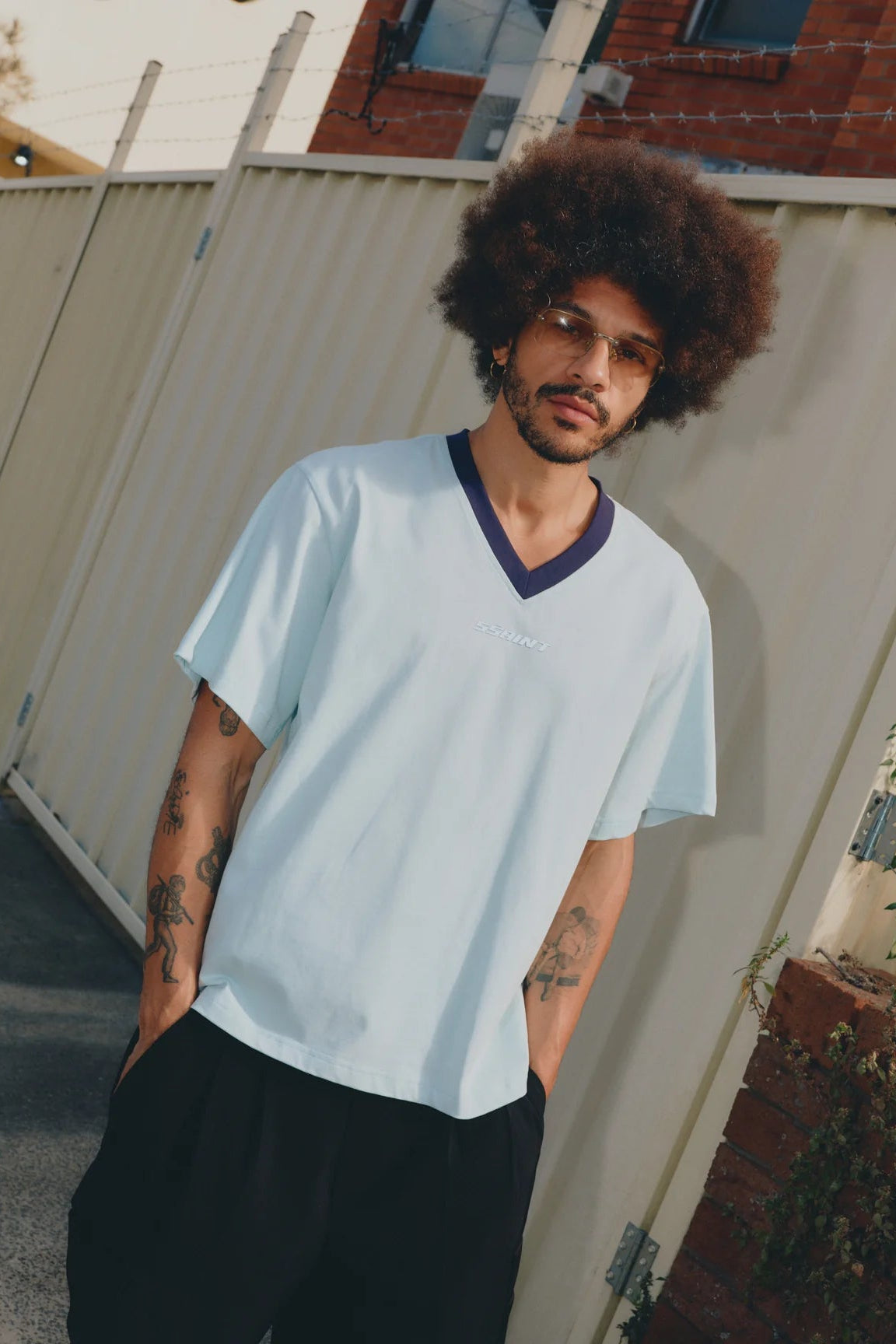 REFLECTIVE V NECK TEE - MINT