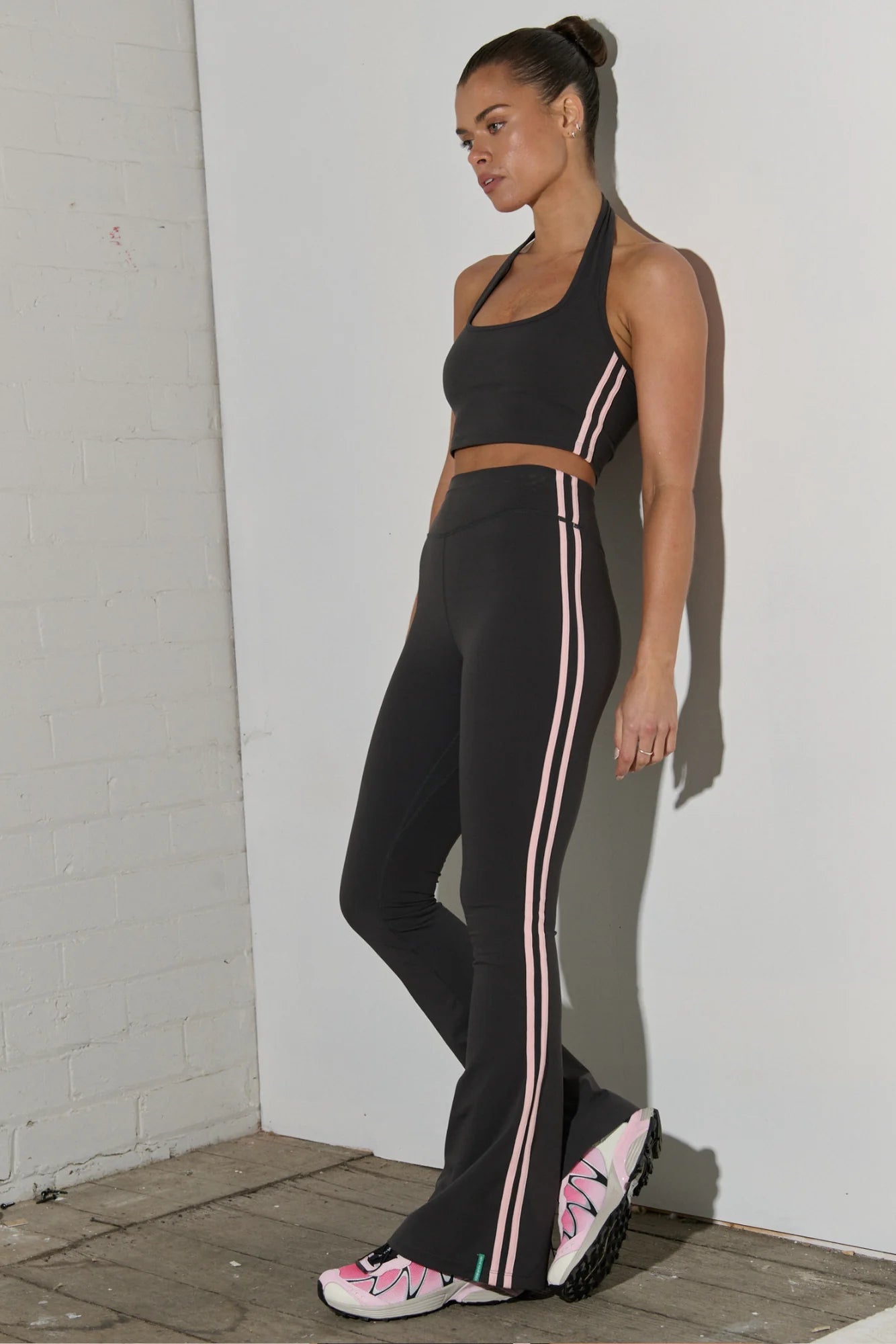 Vibration Flare - Grey/Pink Stripes