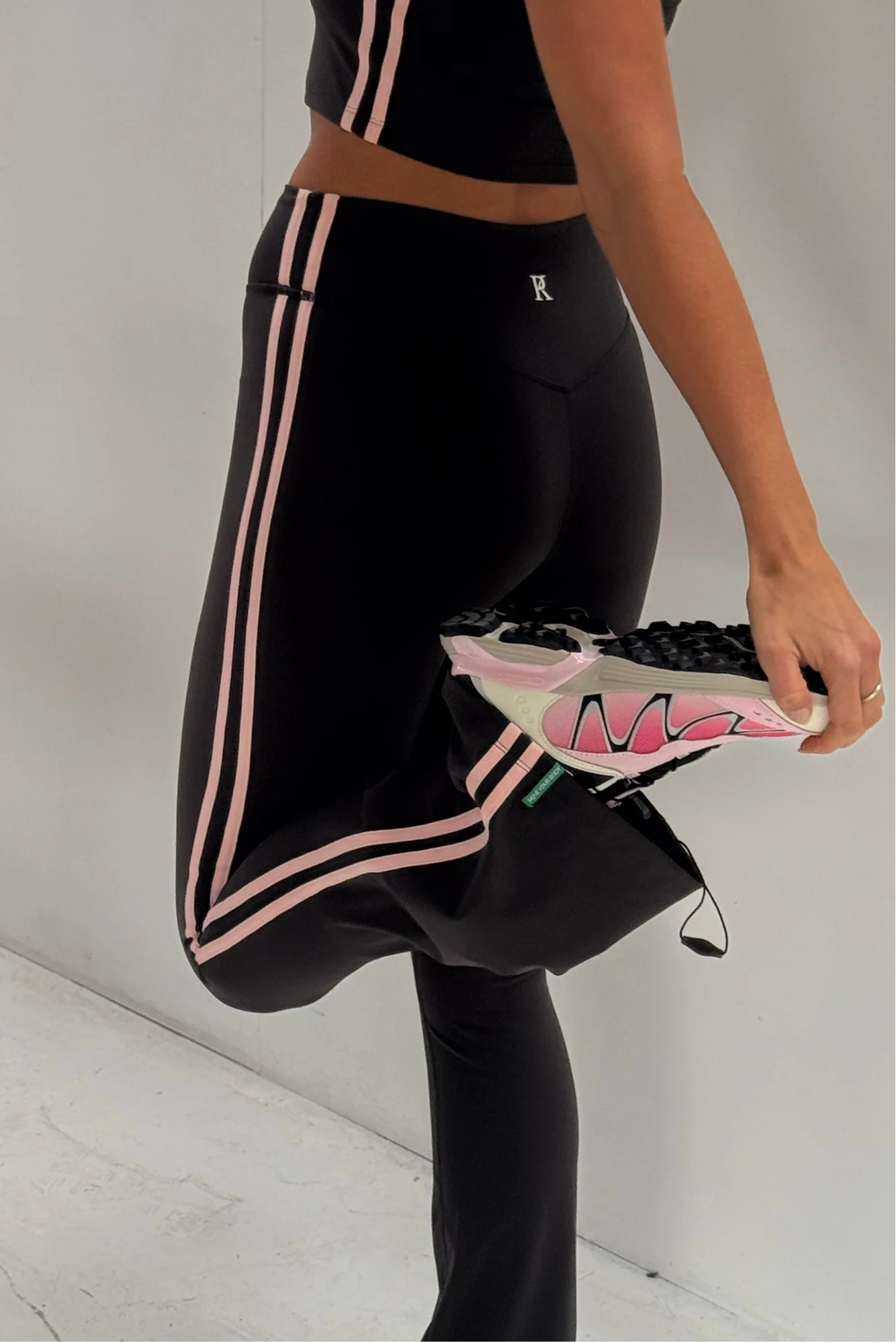 Vibration Flare - Grey/Pink Stripes