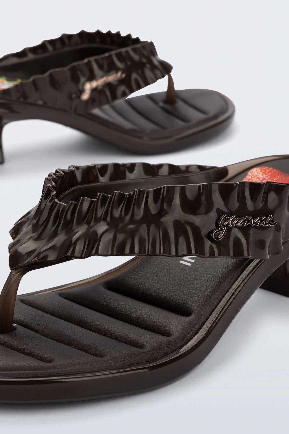 MELISSA THONG KITTEN HEEL + GANNI