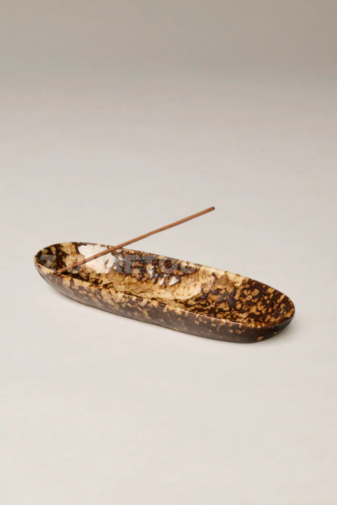 THE COLLECTOR CERAMIC HOLDER - CHOCOLATE