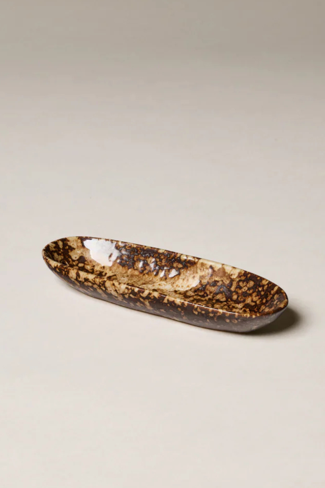 THE COLLECTOR CERAMIC HOLDER - CHOCOLATE