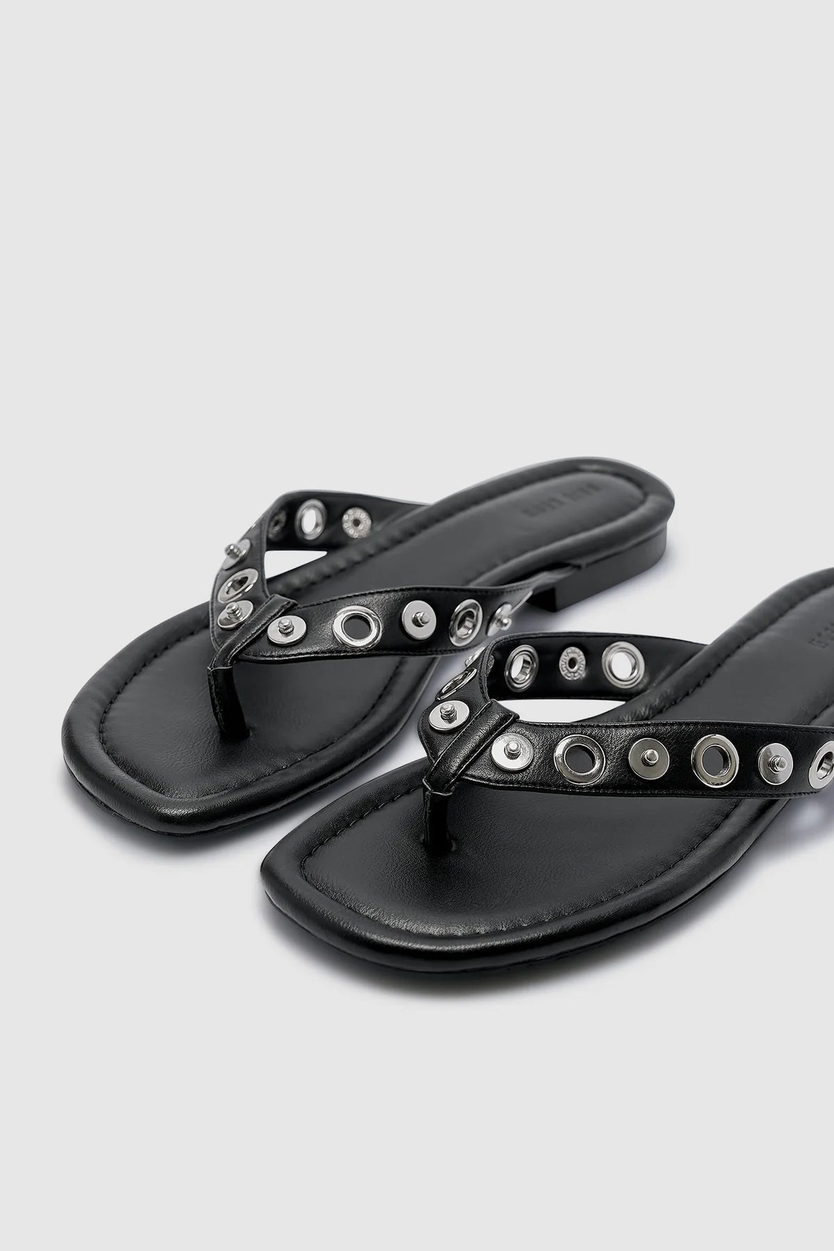 Eyelet Sandal - Black