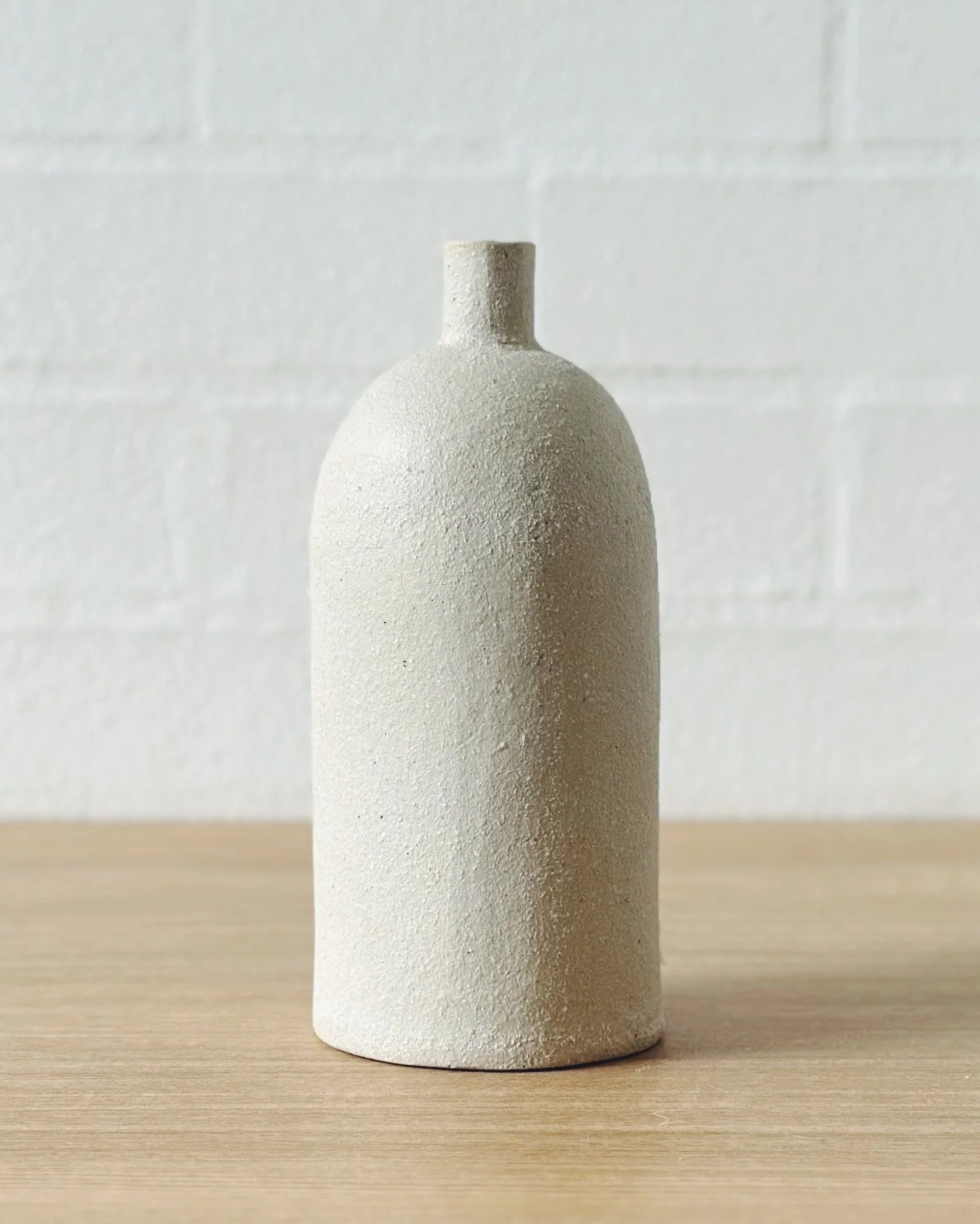 WHITE VASE BOTTLE - LARGE