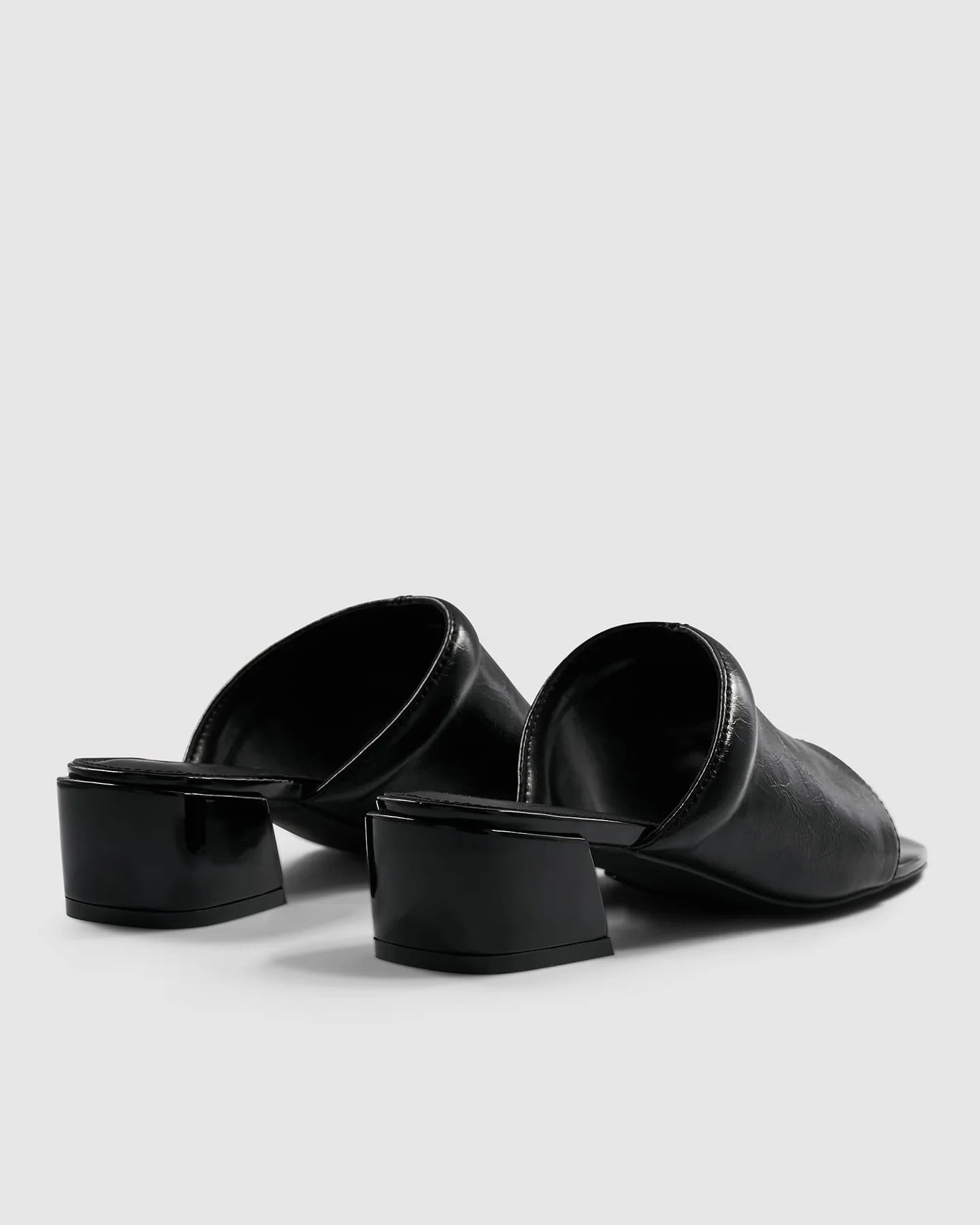 CAMILLE MULE - BLACK GLOSS CRINKLE