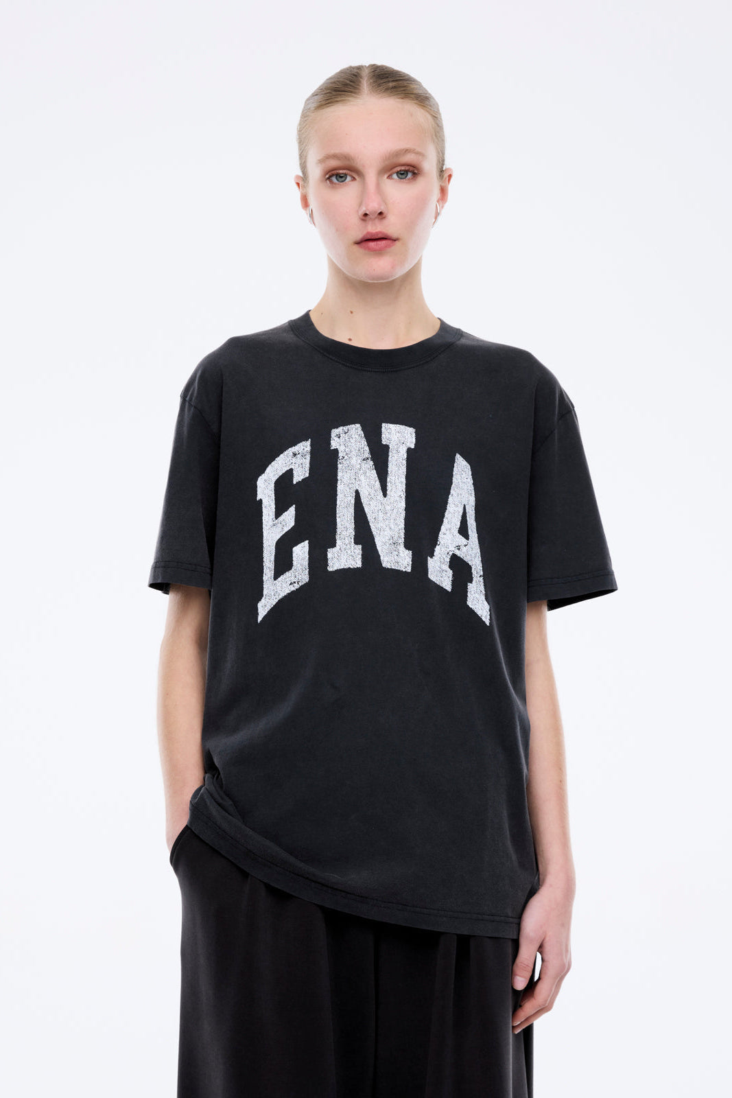 JESSIE OVERSIZED TEE COLLEGE - VINTAGE BLACK