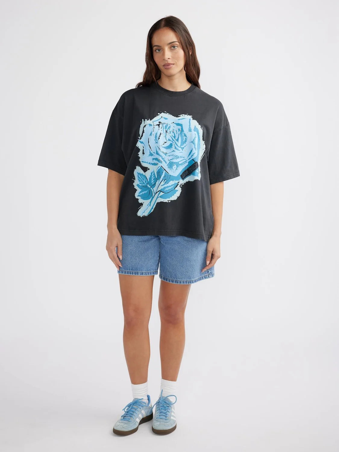 BLUE ROSE TEE - VINTAGE BLACK