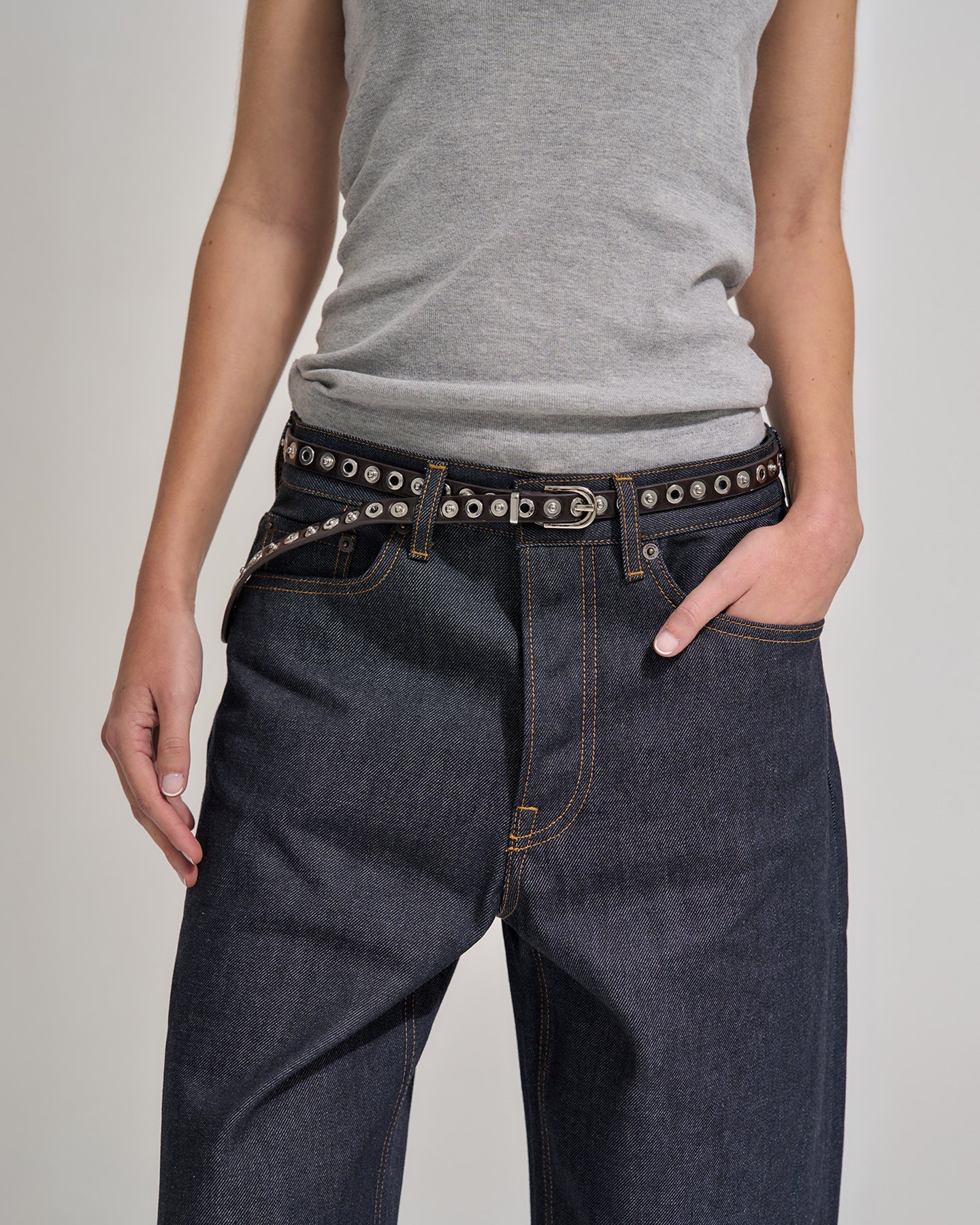EYELET BELT - SILVER