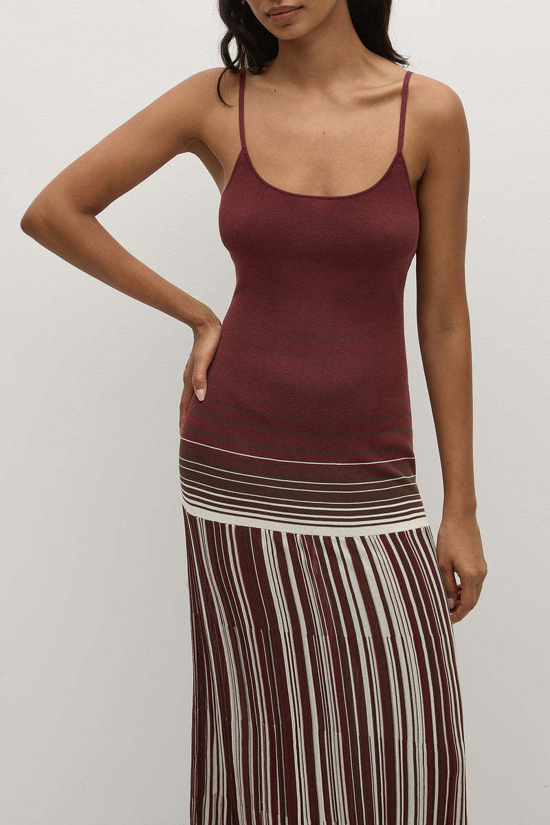 CECILE MAXI DRESS ACCORDION STRIPE BORDEAUX