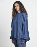 THE CREW NECK SWEATER - WASHED NAVY