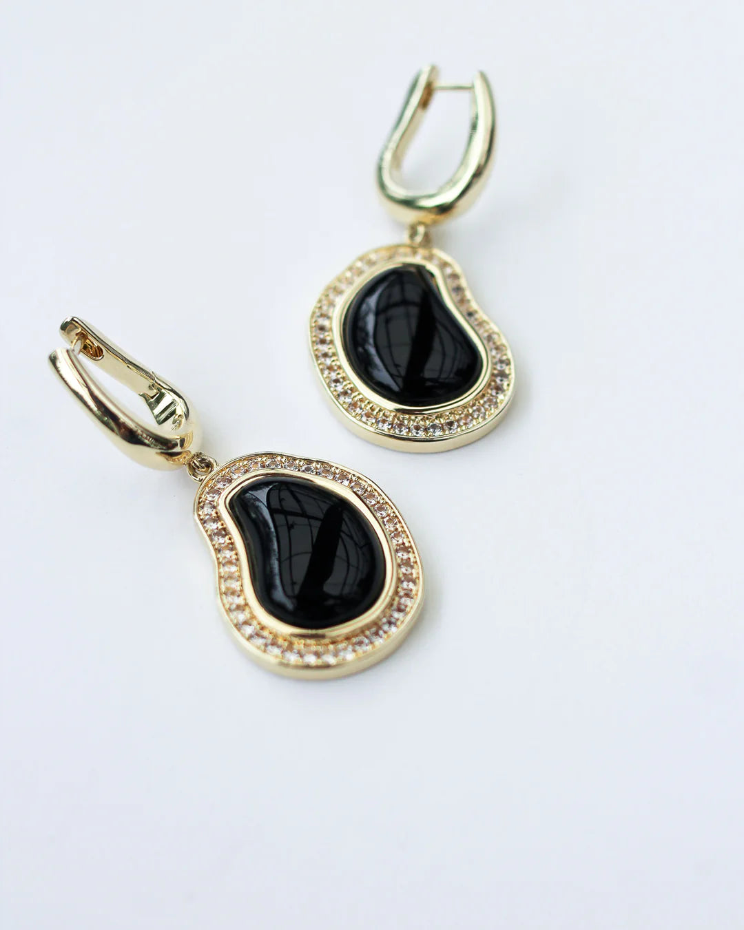 Bean Party Earrings - Onyx 18kt GOLD PLAITING