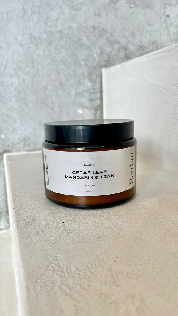 CEDAR LEAF MANDARIN & TEAK CANDLE