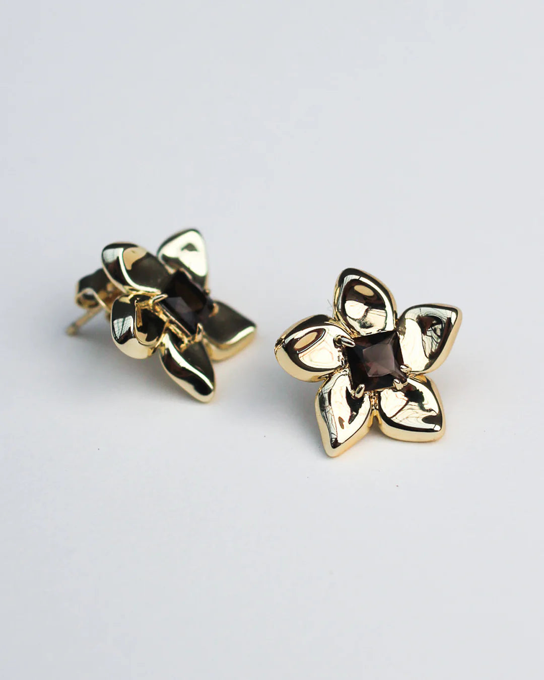 Flower Power Stud Earrings - Smokey Quartz