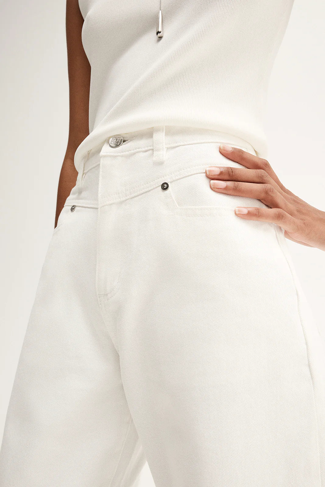 Chelsea Barrel Leg Jean Ivory