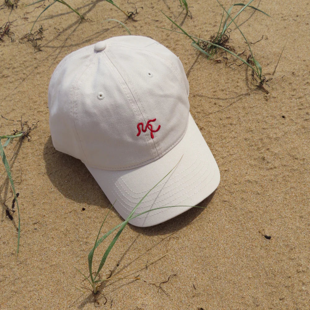 EMBROIDERED CAP - OFF WHITE/ RED