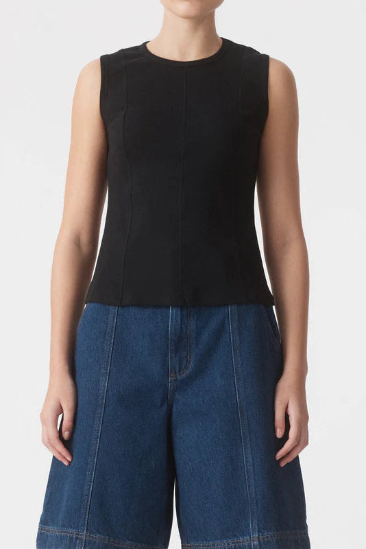 PANELLED TIBBED TANK