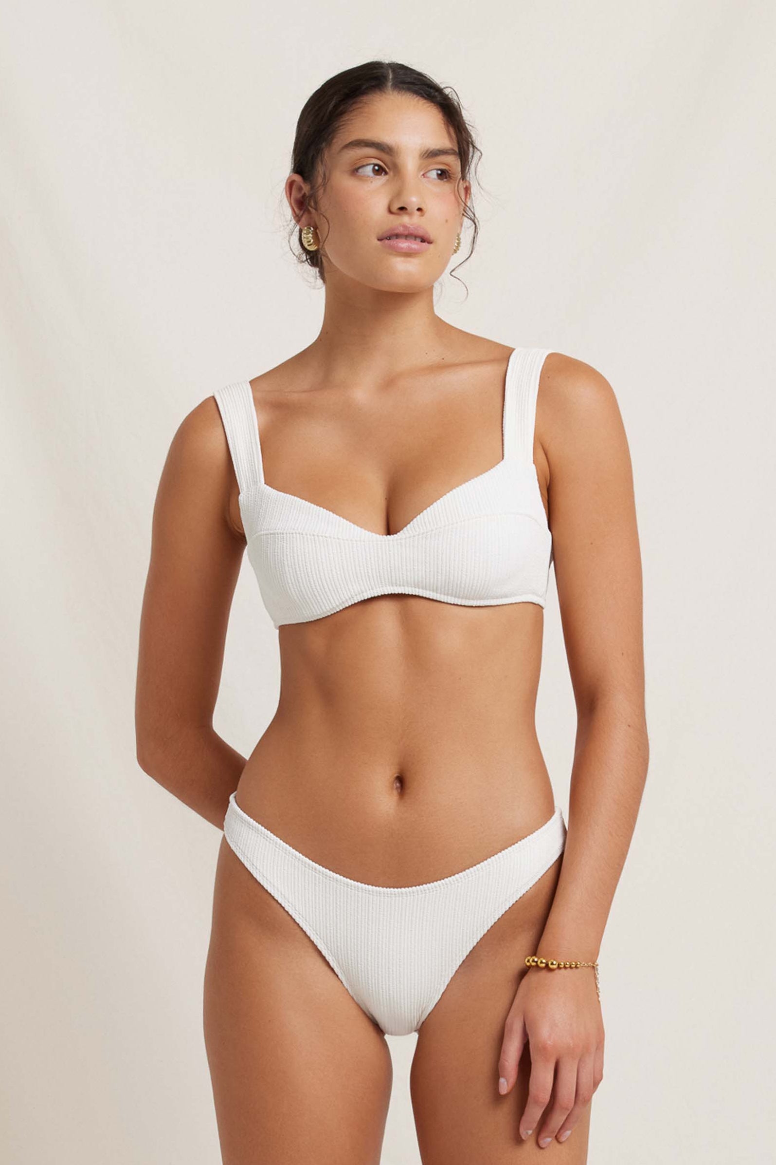 Essential Crop - Vintage Cream