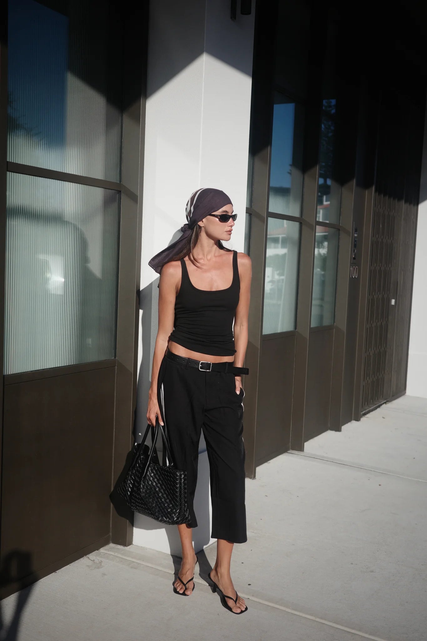 ESSENTIALS TANK - BLACK