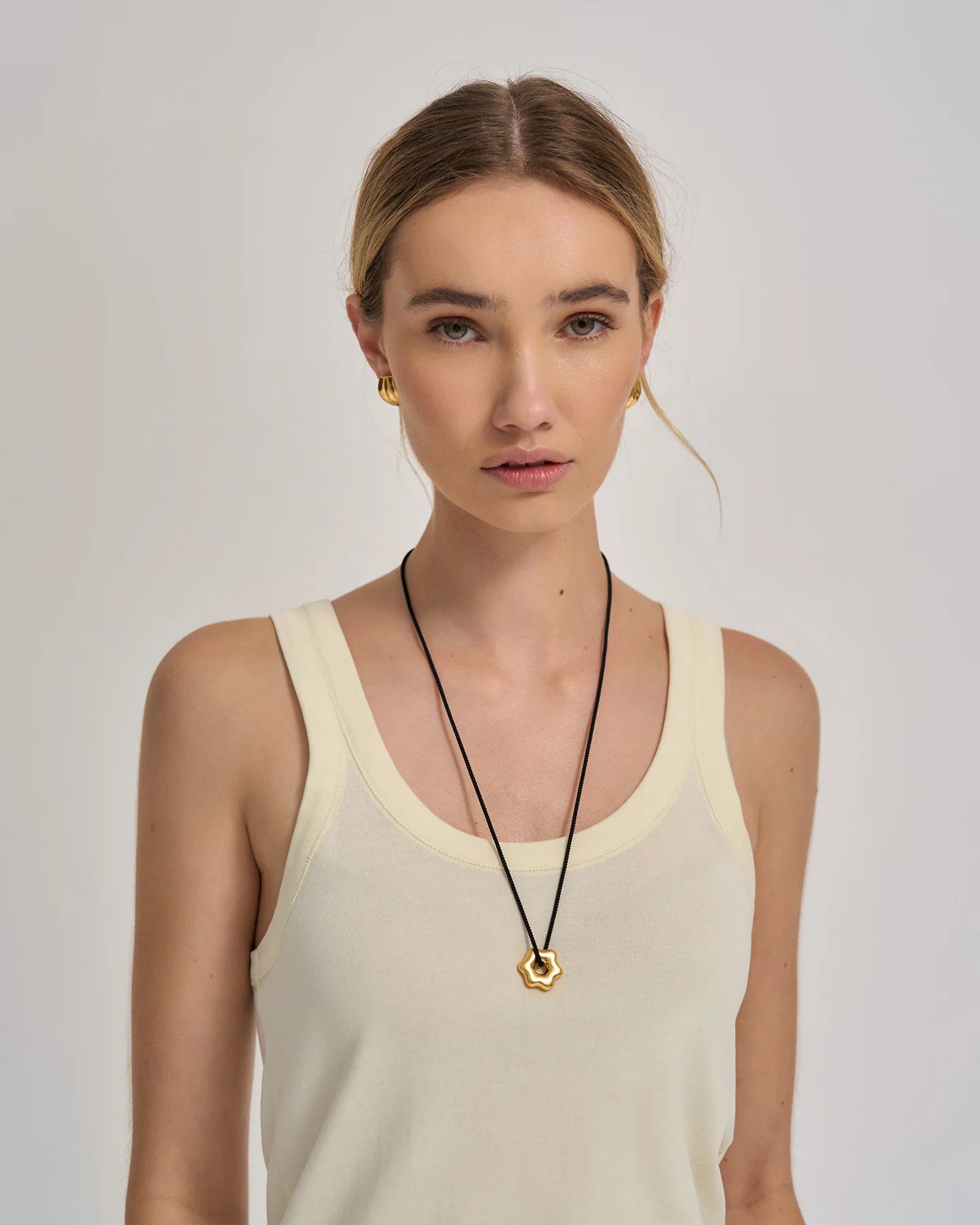 RUE NECKLACE - GOLD