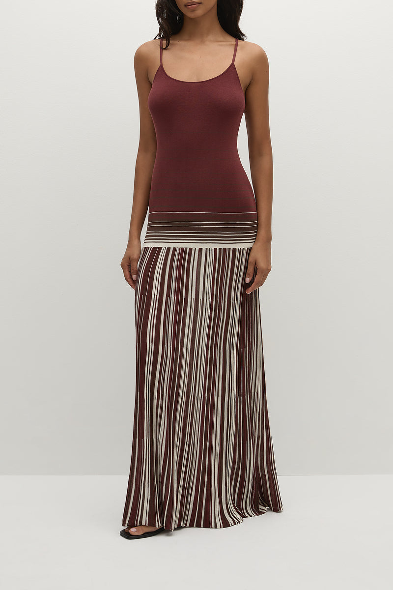 CECILE MAXI DRESS ACCORDION STRIPE BORDEAUX