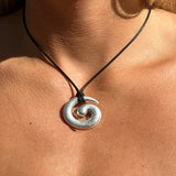 SILVER SWIRL - NECKLACE