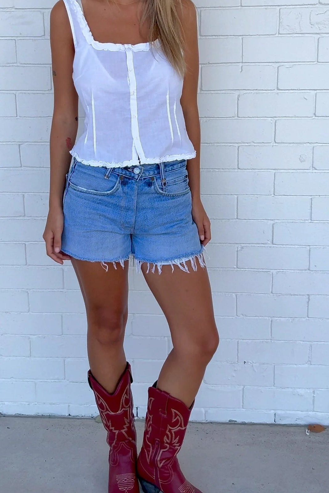 Vintage Levi's Relaxed Daisy Cut – Reworked Denim Shorts