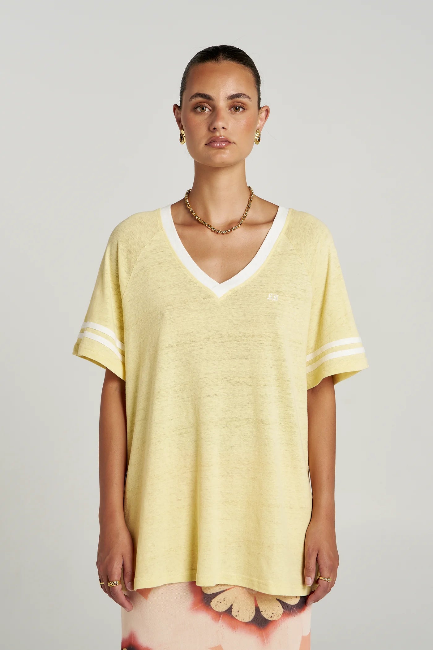 V NECK TEE - BUTTER