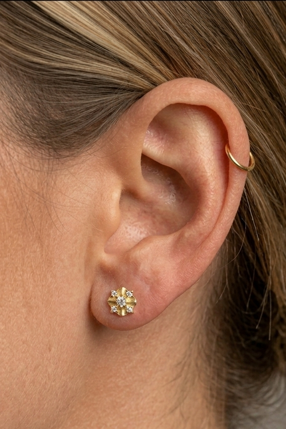 Fleur Stud Gold