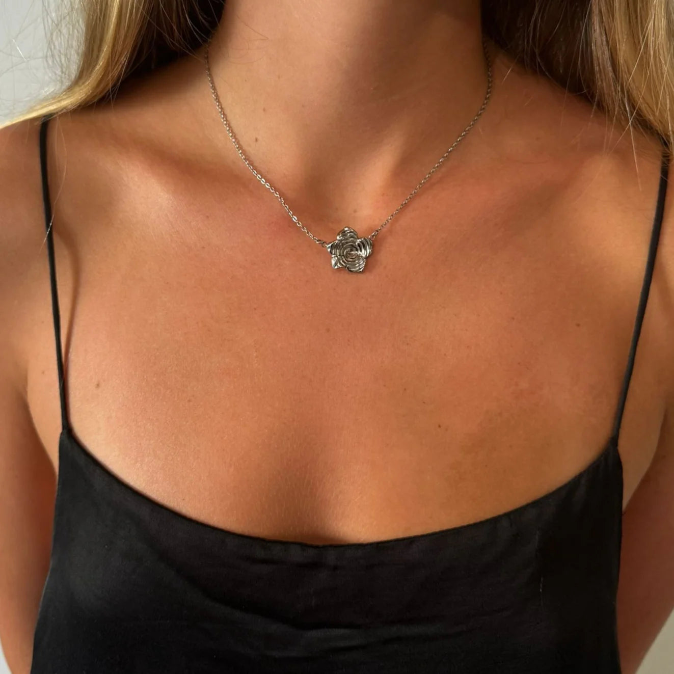 Kove Necklace- Silver