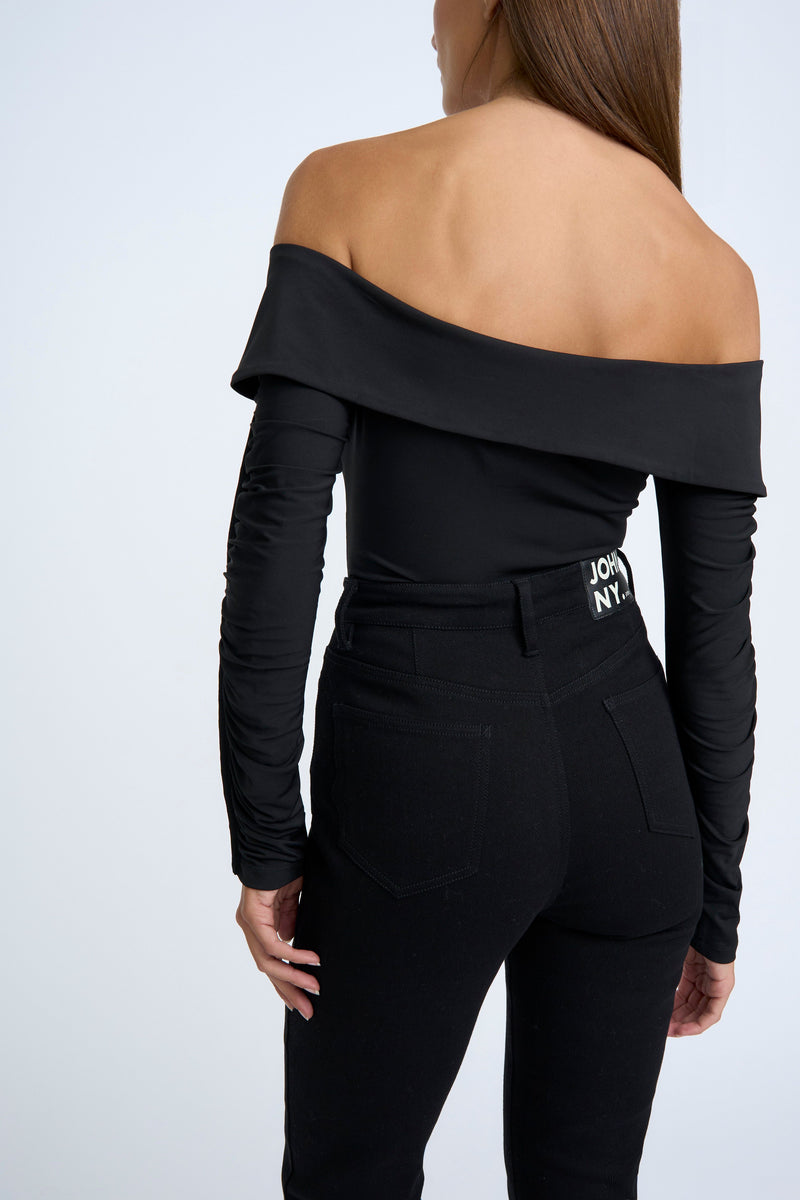 OFF SHOULDER GATHER TOP - BLACK